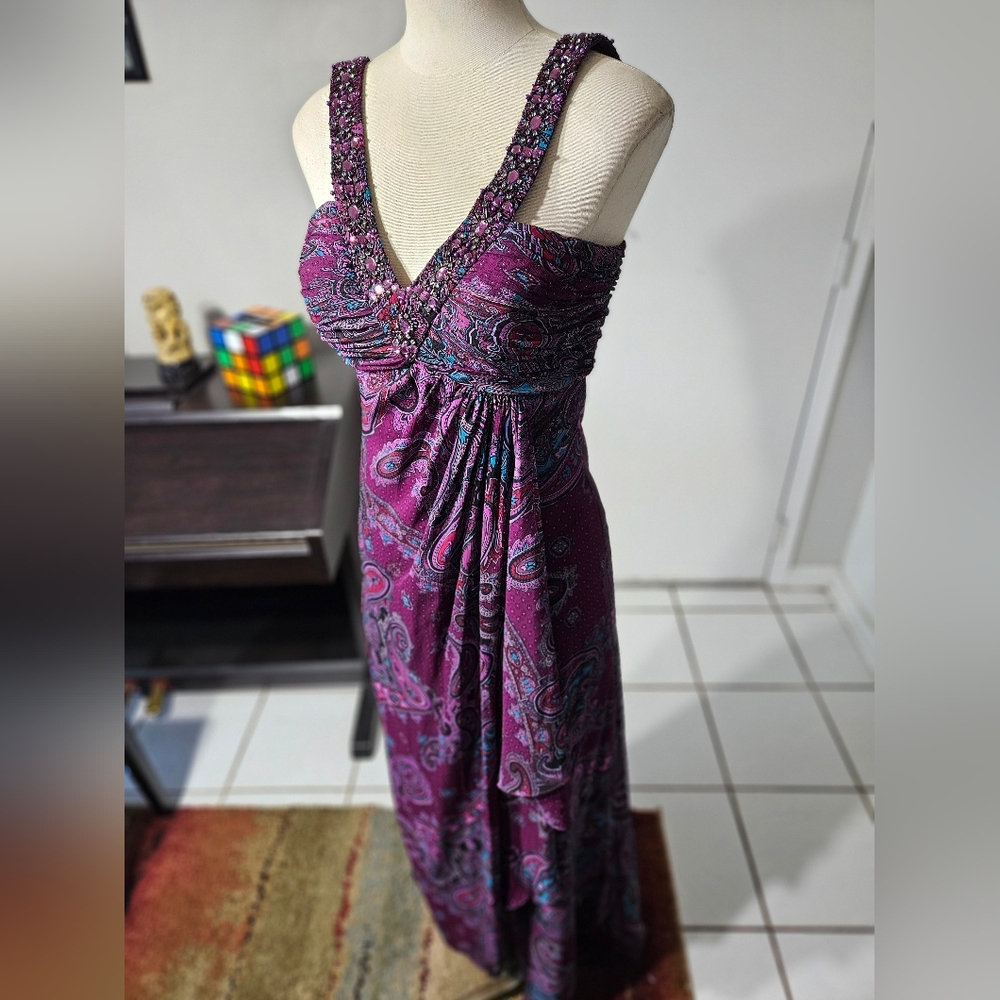 Cachet Purple Paisley Maxi Dress NWOT Size 4 - Picture 2 of 8